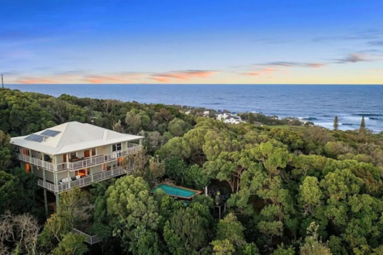 Вилла Breathtaking Panoramic Ocean Views Yaroomba Дом отдыха